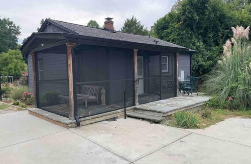 North Charlotte Cottage | Cozy Cottage on Food Forest in the Heart of Charlotte!