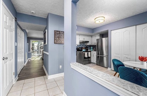Taylor's Pond House | Cozy End Unit Townhouse 1 Mile from Downtown Cary