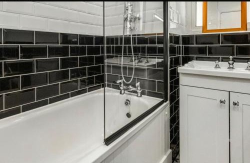 Steyning Apartment | Cozy Flat