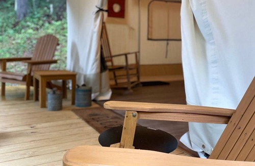 Deep Gap Cabin | Cozy Glamping Tent near Boone with AC