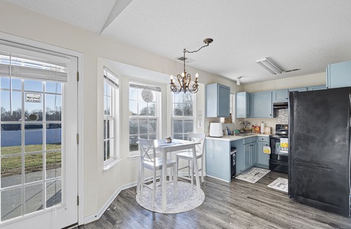 Charlotte House | Cozy Home for Entire Family