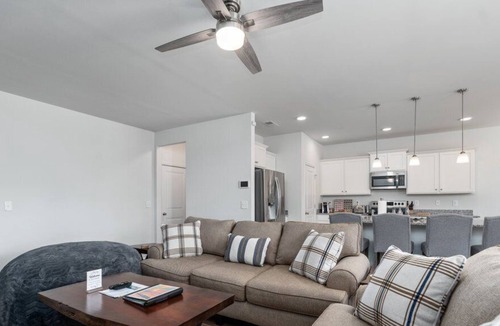 Murraysville House | Cozy Home in Carolina with Family Arcade - 4bd/2ba