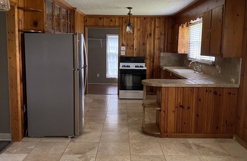 Westport House | Cozy Home near Lake Norman with Nearby Pond