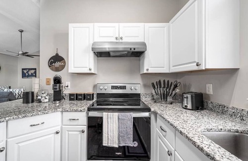 Cary House | Cozy Industrial Kildaire Farms Home- near Downtown