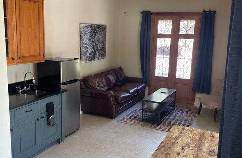 Southmont House | Cozy lakeside cottage. Perfect for a couples get away.