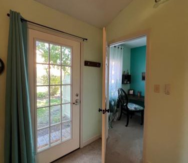 Myrtle Grove Apartment | Cozy loft with parking and private patio w/grill