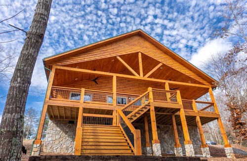 Granite Falls Cabin | Cozy log cabin with Lakefront and Private Dock