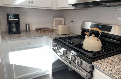 Lake Norman of Catawba House | Cozy Modern 3 Bed Townhome Near Lake Norman and Shopping