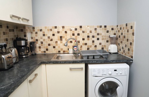Forest Hill Apartment | Cozy Modern apartment; 13 minutes to London Bridge