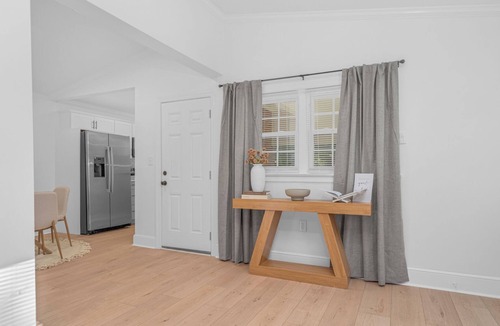 Rocky Mount House | Cozy Modern Haven – Family Friendly