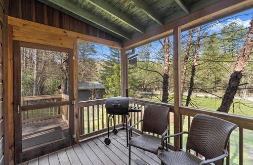 Cashiers Cabin | Cozy Mountain Retreat with Private Trails & Ponds