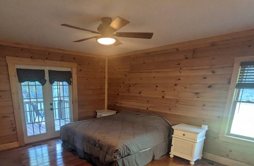Union Mills Cabin | Cozy NC Cabin in quiet, gated community