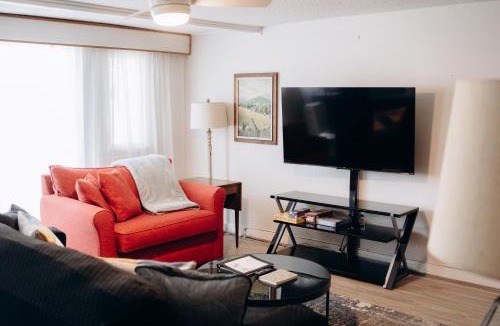 Sugar Mountain Apartment | Cozy & Peaceful View - Walk2Resort - Fireplace