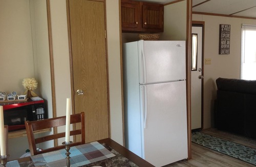 Skyland House | Cozy, quiet retreat near Blue Ridge Parkway. 2 bed, 1 bath, Close to Downtown!