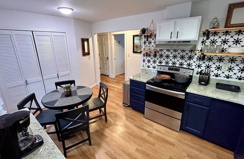 Chimney Rock Cottage | Cozy, renovated, spacious 2BR home walking distance to Chimney Rock & Lake Lure.