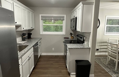 Lexington House | Cozy Retreat 203 - Private house, fully stocked for the whole family to enjoy!