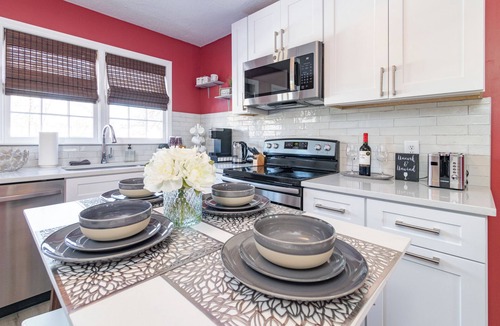 Graham Apartment | Cozy Retreat Close to Downtown + Parking
