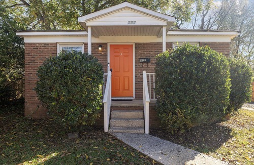 Charlotte Villa | Cozy Retreat near Uptown with Hot Tub