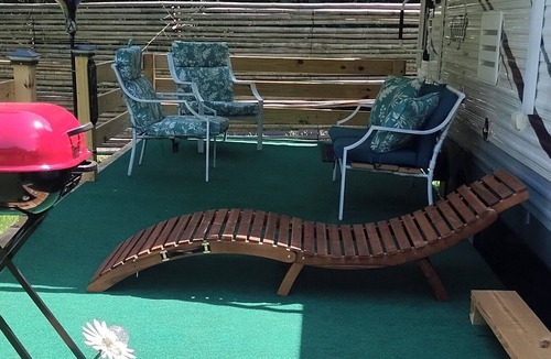 Lincolnton RV Rental | Cozy RV Cabin Sitting on a Privately owned Campground in wonderful Lincolnton NC