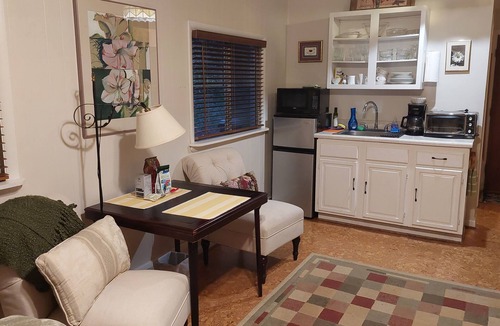 Asheville Apartment | Cozy studio apartment between Blue Ridge Parkway and downtown.
