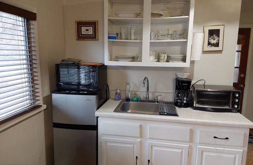 Asheville Apartment | Cozy studio apartment between Blue Ridge Parkway and downtown.