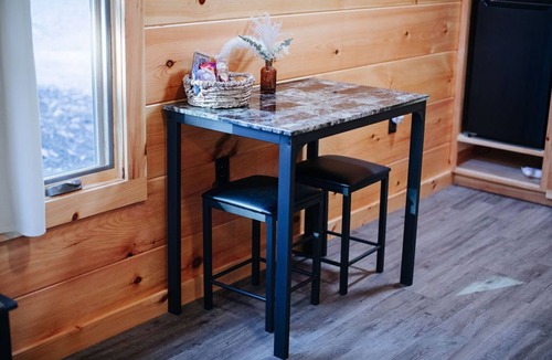 Old Fort Cabin | Cozy tiny cabin in the woods- Unit #1