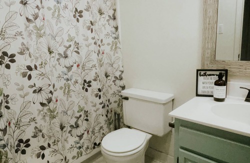 Goldsboro House | Cozy Townhome w/3 BR,Quiet & Family Friendly