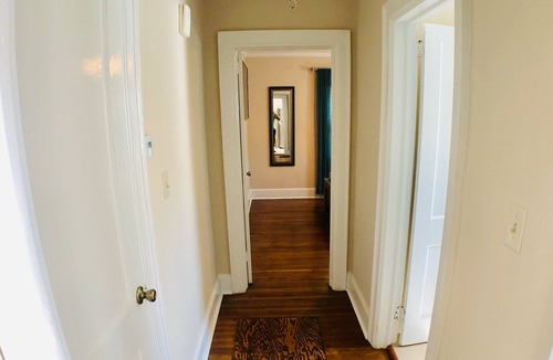 Cherry House | Cozy Uptown Retreat!