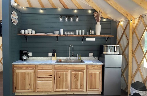 Topton Cabin | Cozy Yurt in Nantahala - Half mile from Nantahala wedding venue-No Cleaning Fee