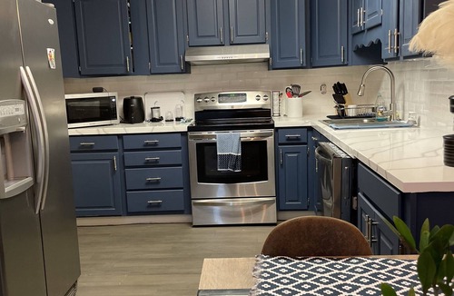 Lexington Condo | Cozy1King1Queen1.5bth2min Frm UpTown