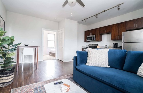 Hillsboro Village Apartment | CozySuites Music Row Elegant 1BR in Nashville! 36