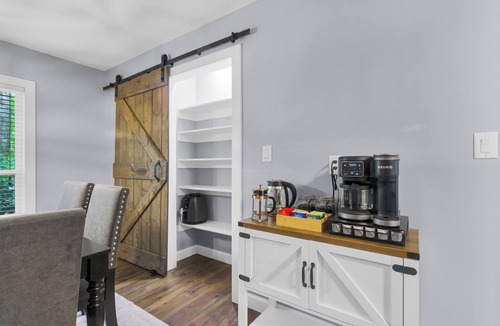 Morehead City House | Crab Point Hideaway