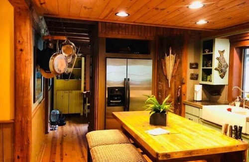 Tryon Cabin | Craftsman Style Log Cabin