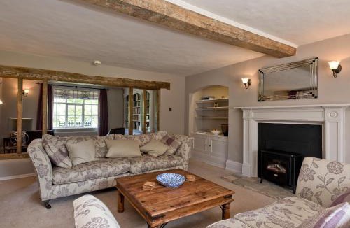 Beccles House | Cravens Manor