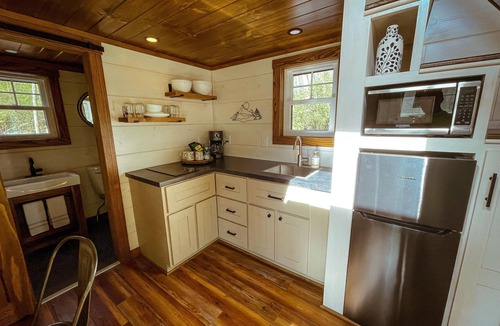 Old Fort Cabin | Creek Cabin