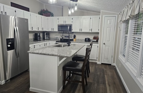 Hot Springs Cottage | Creek Life Cottages II