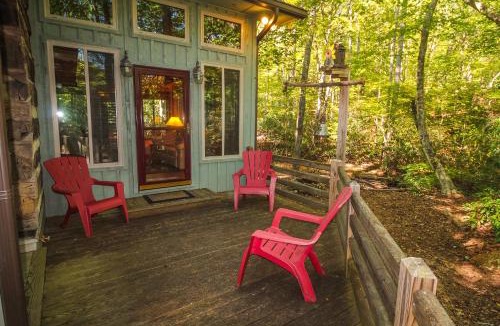 Todd House | Creekside Comfort