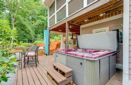 Hendersonville Apartment | Creekside Hendersonville Haven Hot Tub and Fire Pit