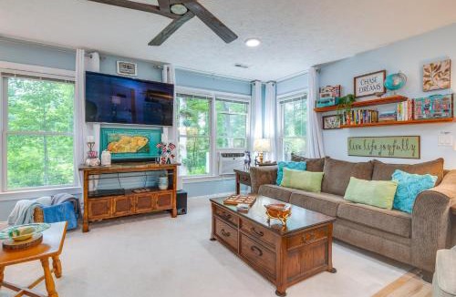 Hendersonville Apartment | Creekside Hendersonville Haven Hot Tub and Fire Pit