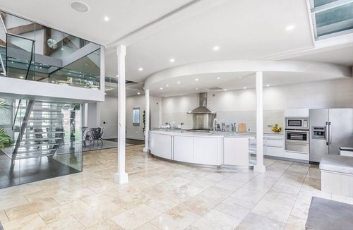 Cray Meadows Villa | Crescent Mansion - Seven Bedroom Villa, Sleeps 16