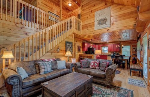 Boone Cabin | Crosswind - Hot Tub - Firepit - Mountain Views