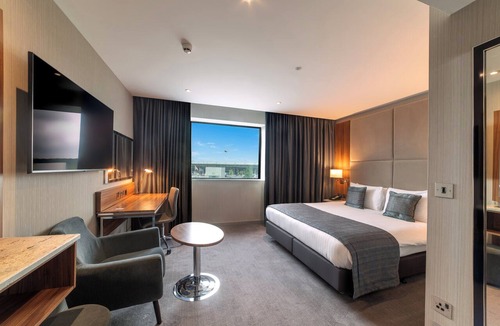 Heathrow Villages Hotel | Crowne Plaza London Heathrow T4 by IHG