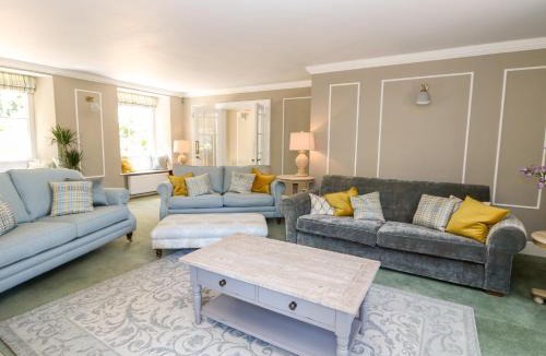 Helston House | Culdrose Manor