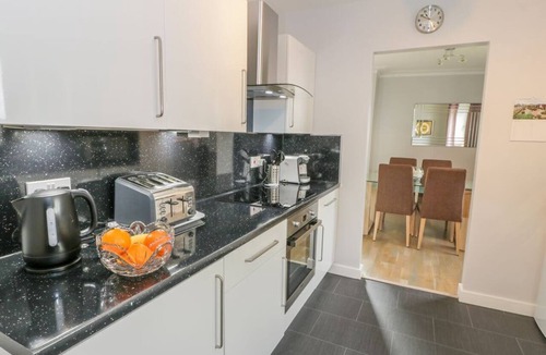 Largs Apartment | Cumbrae View: Spacious 2 Bed