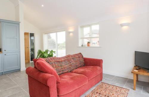 Shocklach House | Curlew