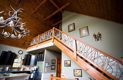 Cashiers House | Custom Built Mountain Home on 4 Acres - 5 Miles from Old Edwards Inn