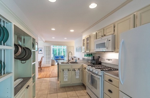 Robbinsville Cabin | Customer Appreciation Year! See Discount information in Ad