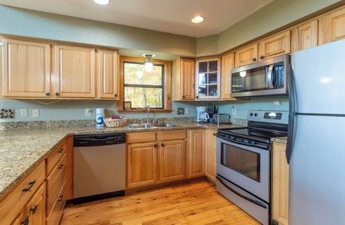 Bryson City Cabin | Customer Appreciation Year! See Discount information in Ad