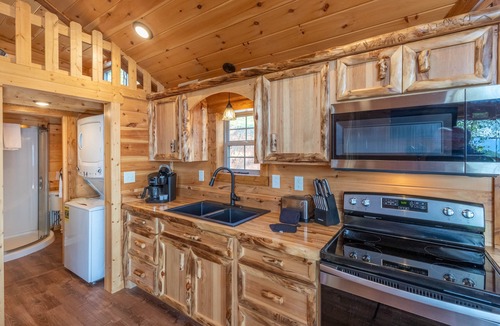 Whittier Cabin | Customer Appreciation Year! See Discount information in Ad