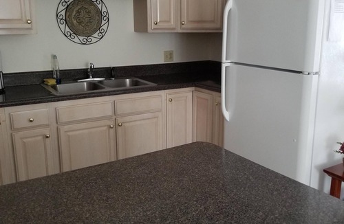 Skyland Cottage | Cute Cottage, Convenient South Asheville location